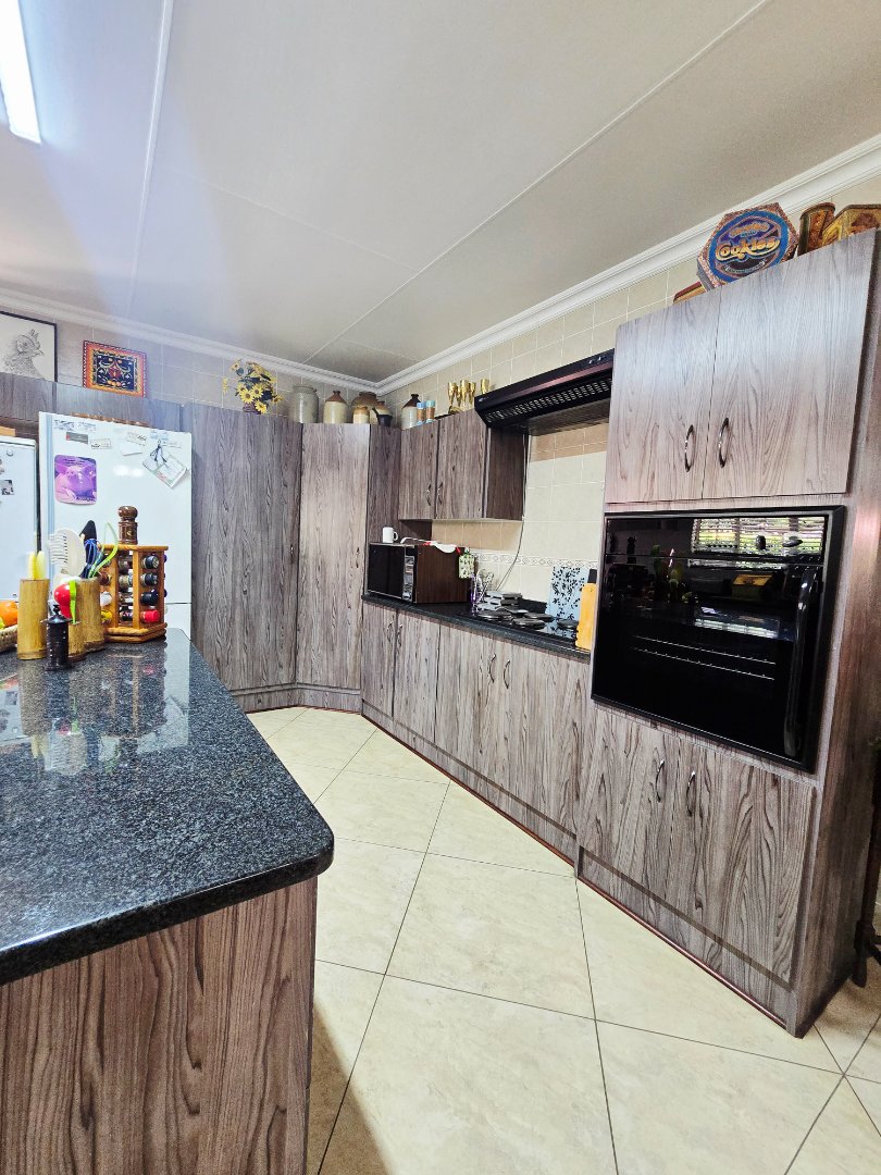 3 Bedroom Property for Sale in Flimieda North West